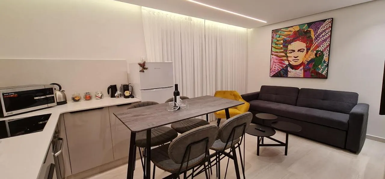 Sea Side Eilat Holiday Apartment Israel