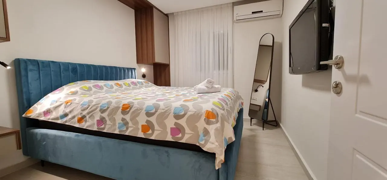 Sea Side Eilat Holiday Apartment